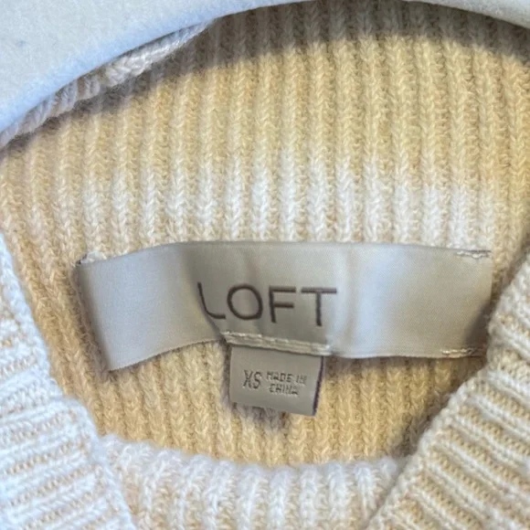 The Loft Striped Mock Neck Blousen Women's Sweater in Gray, Cream & Coral - Picture 4 of 6